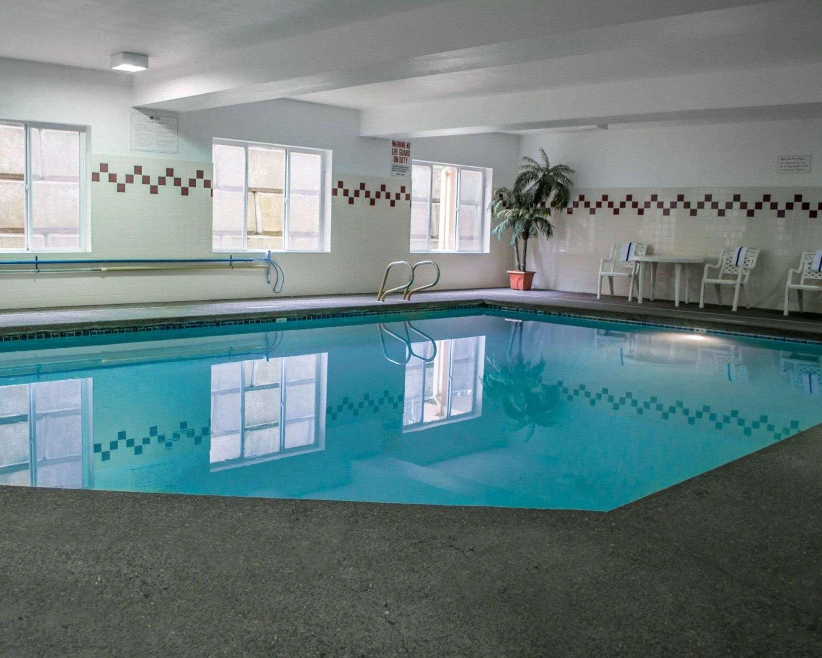 Comfort Suites Portland Southwest Extérieur photo