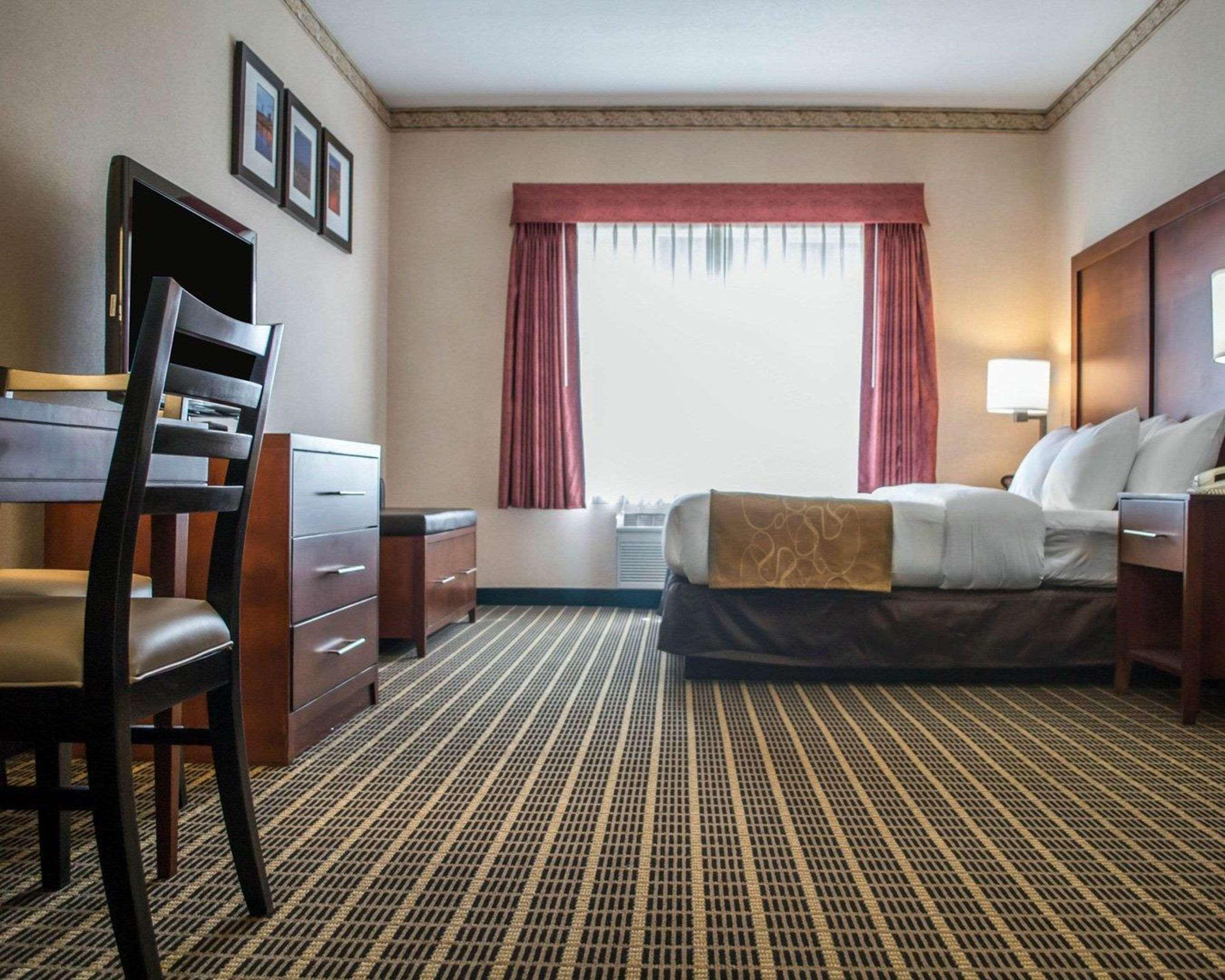 Comfort Suites Portland Southwest Extérieur photo