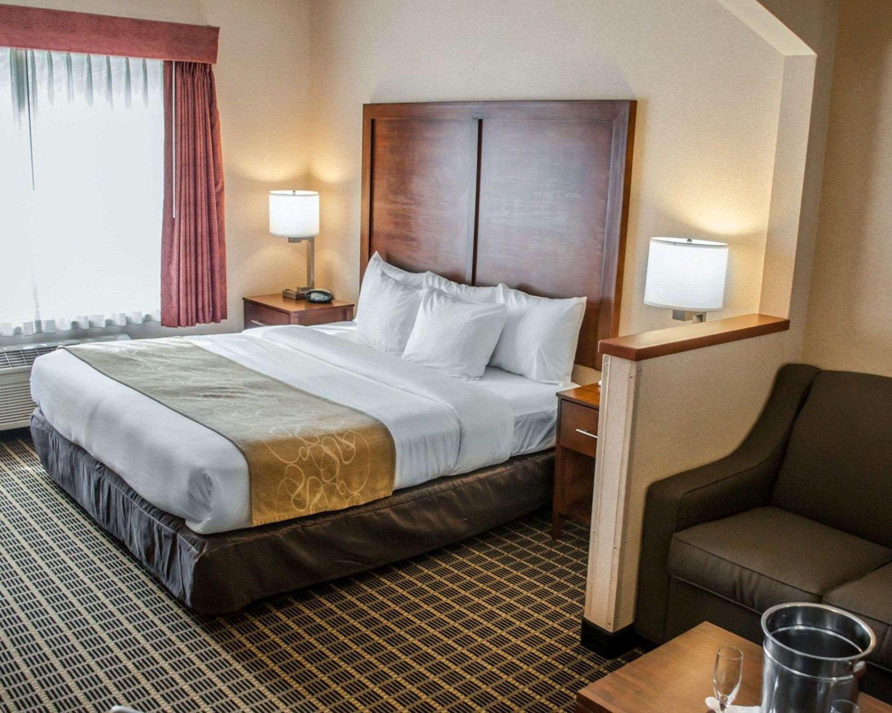 Comfort Suites Portland Southwest Extérieur photo