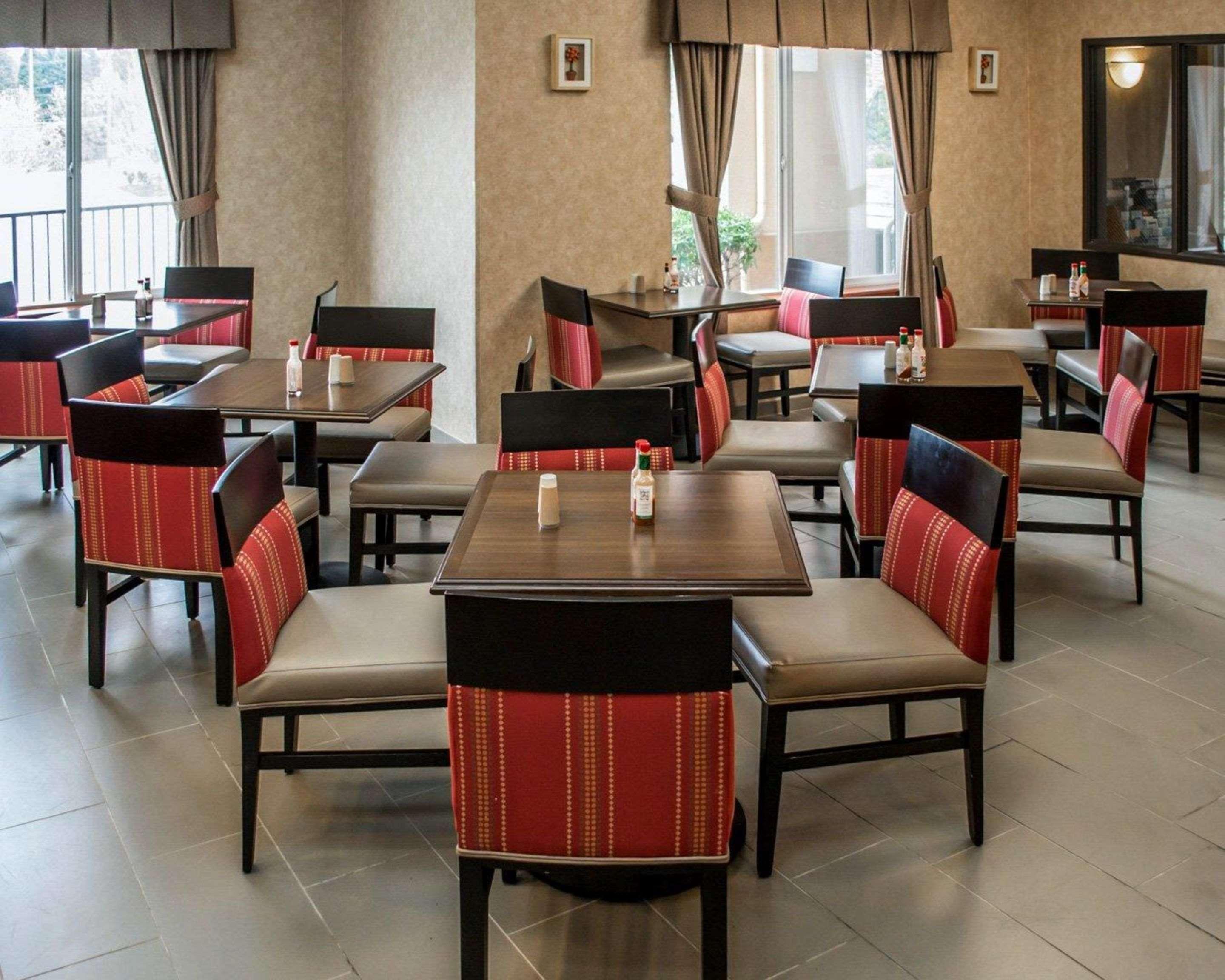 Comfort Suites Portland Southwest Extérieur photo
